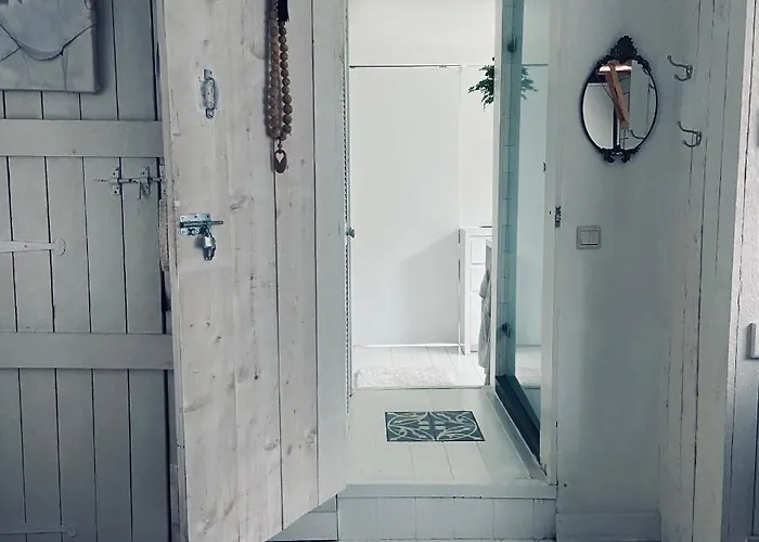 Hotel Houseboat Bonnie